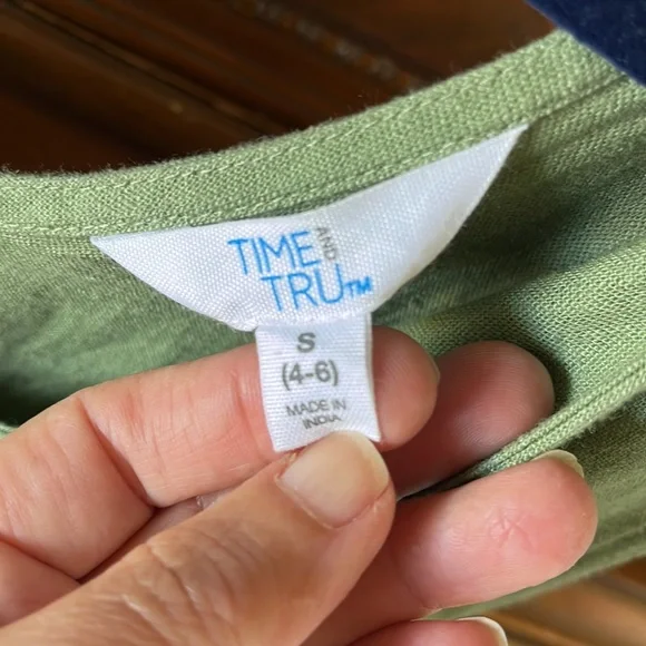 Linen Blend army green sleeveless V neck jumpsuit. - Picture 8 of 9